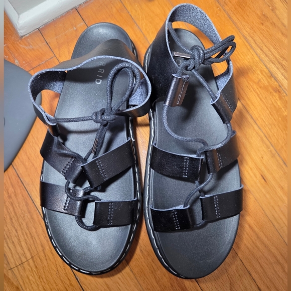 Torrid Black lace-up gladiator strappy sandals size 9 wide width white stitching - Picture 3 of 16